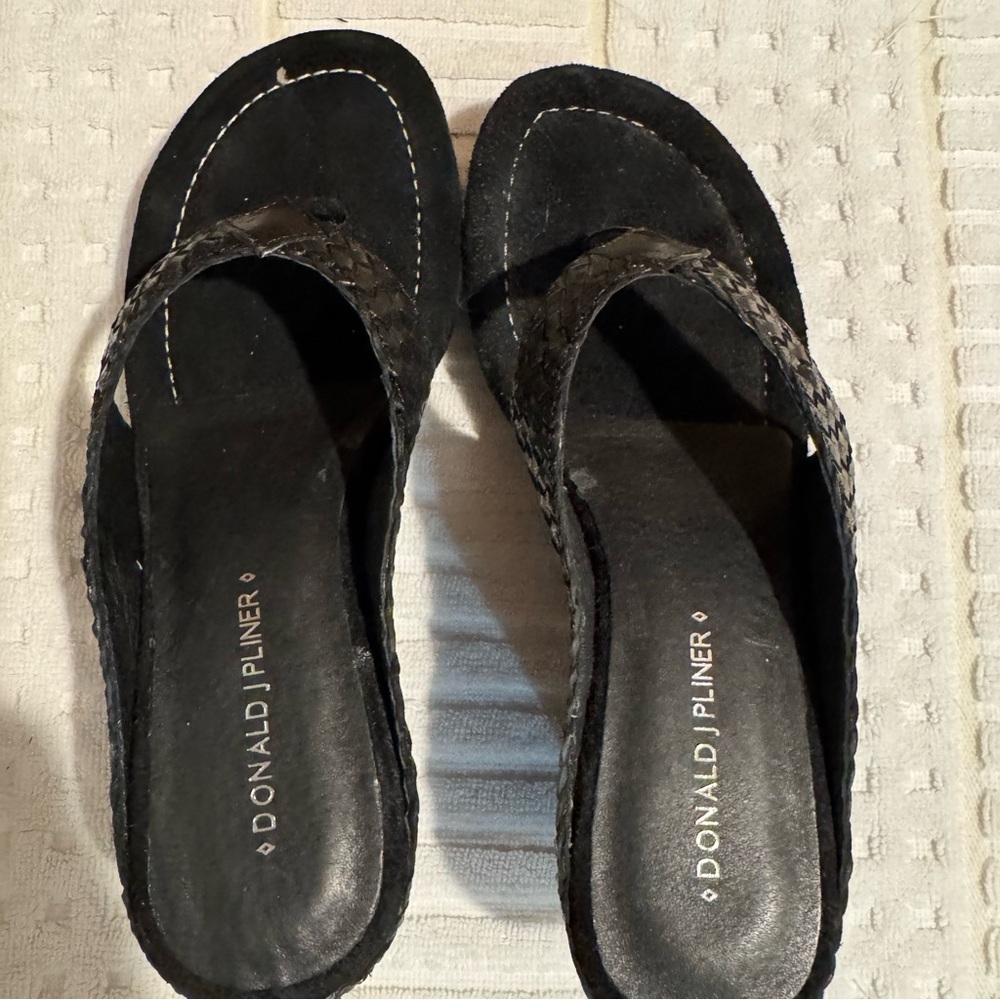 DONALD J PLINER BLACK WOVEN CALF SANDALS SIZE 6. NWT - Picture 6 of 8